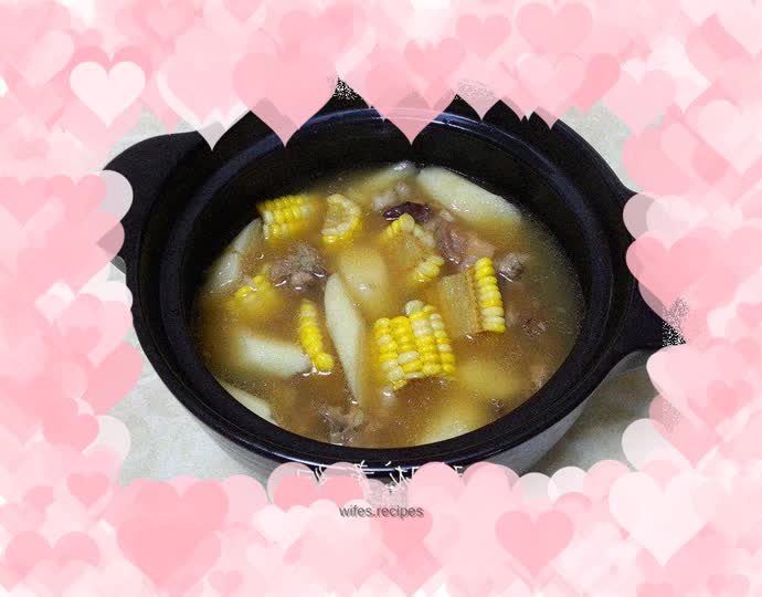 Yam, corn and pork bone soup