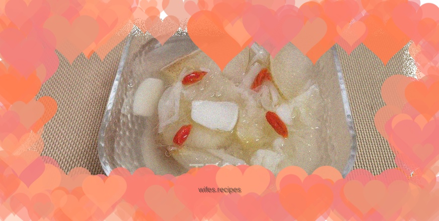 Lily, Tremella and Fragrant Pear Soup