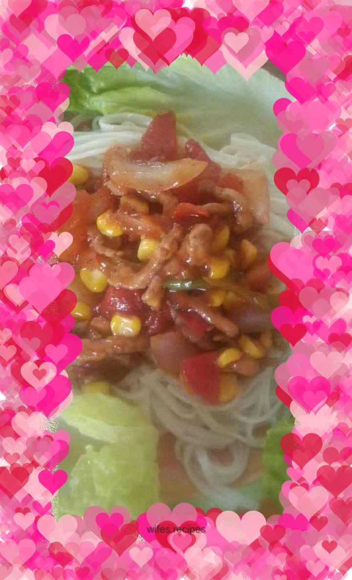 Black pepper beef fillet noodles