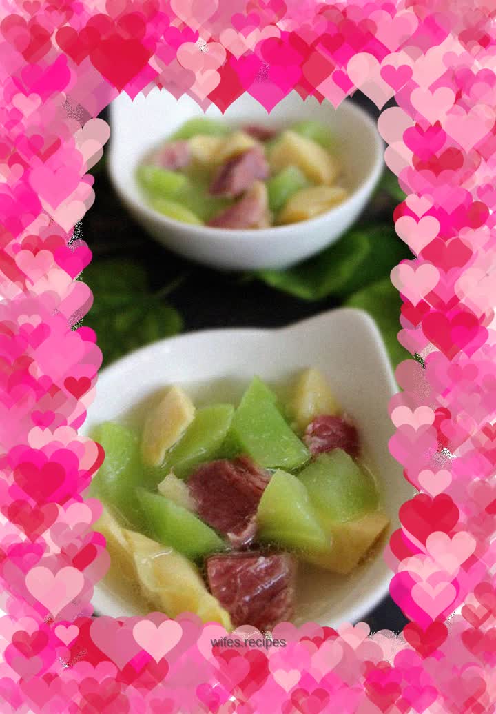 Braised bacon with double bamboo shoots