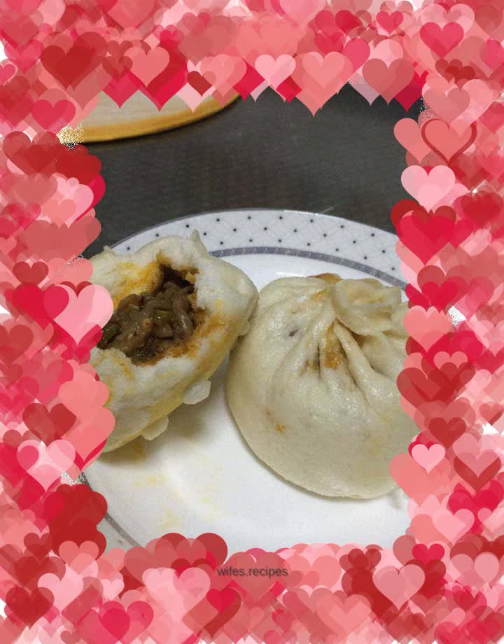 Eggplant and green pepper dumplings