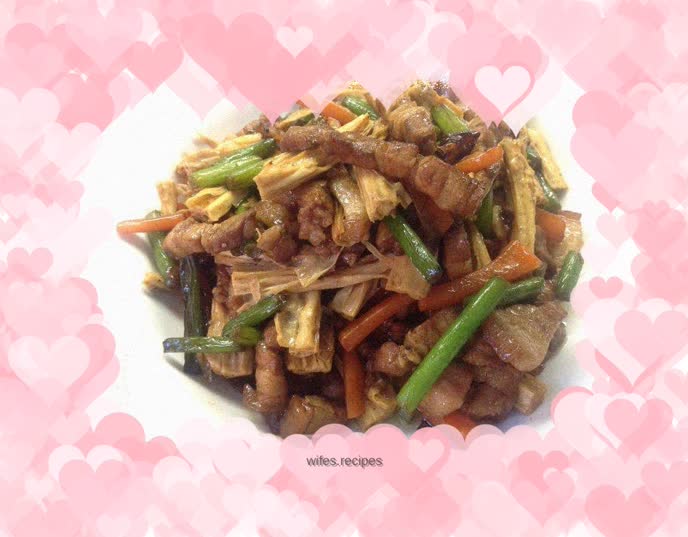 Stir-fried bean curd with meat and garlic