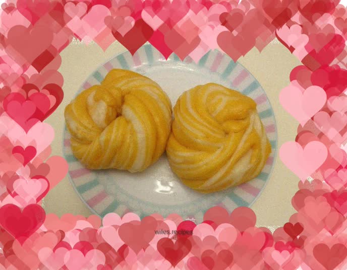 Sweet flower roll