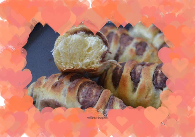 Red bean paste bread