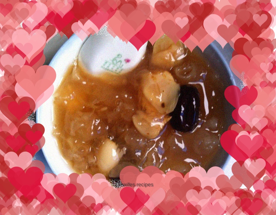 Lily, Red Dates and Tremella Soup