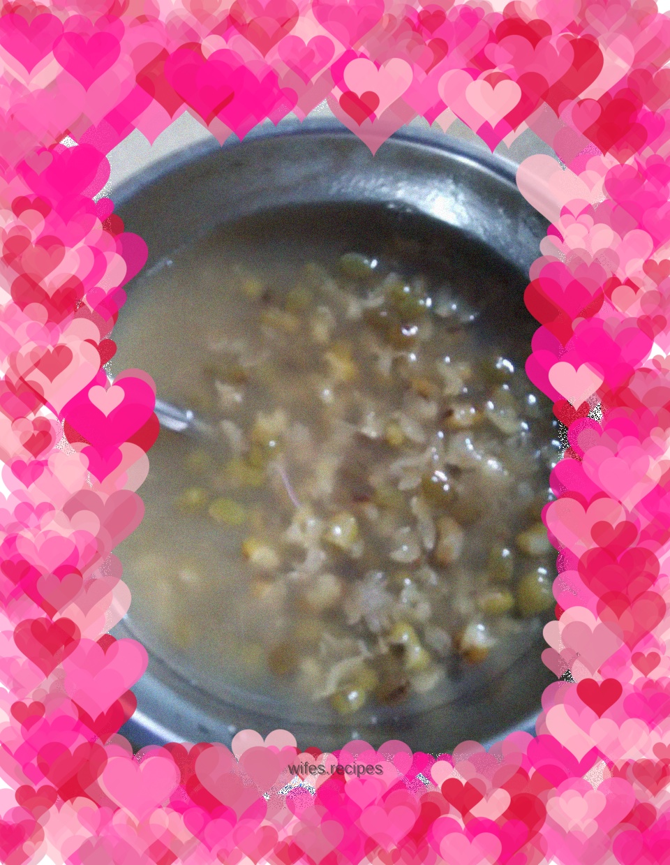 Sago and mung bean soup