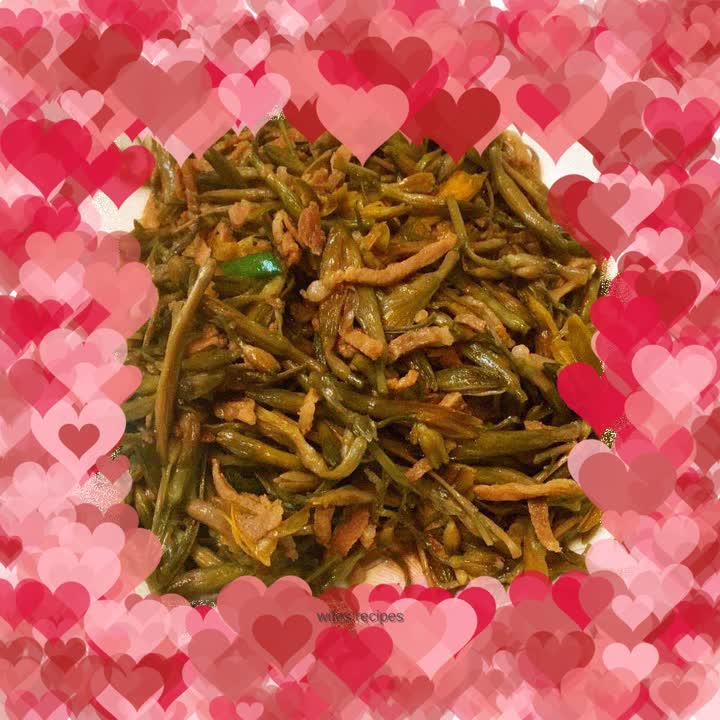 Fried Shredded Pork with Yellow Flowers