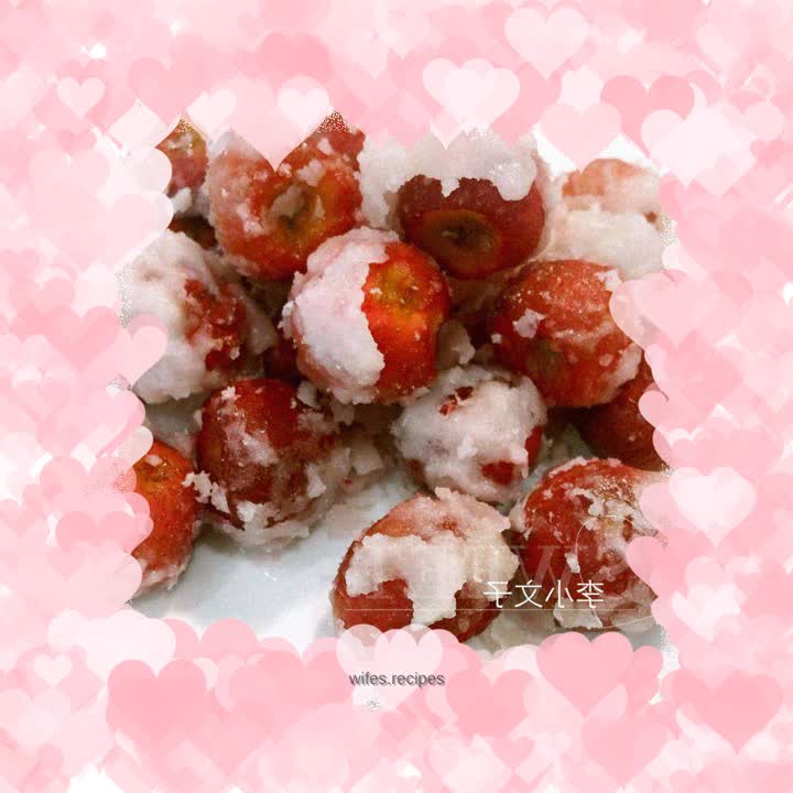Snow red