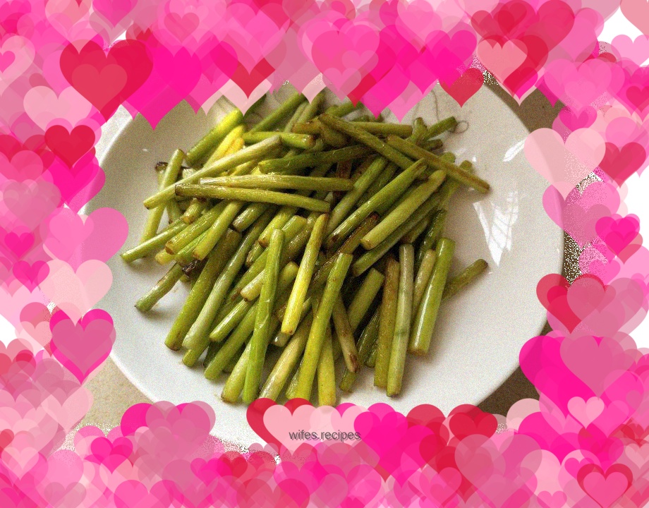 Fried garlic sprouts