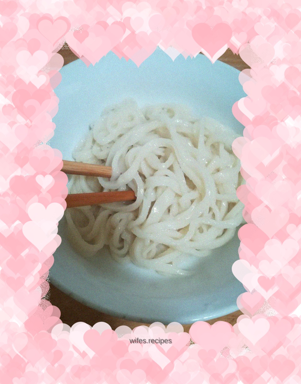 Hand-rolled noodles