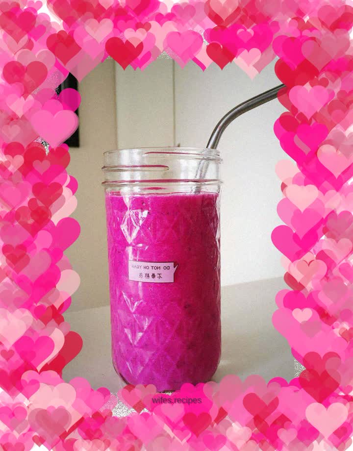 Dragon fruit milkshake