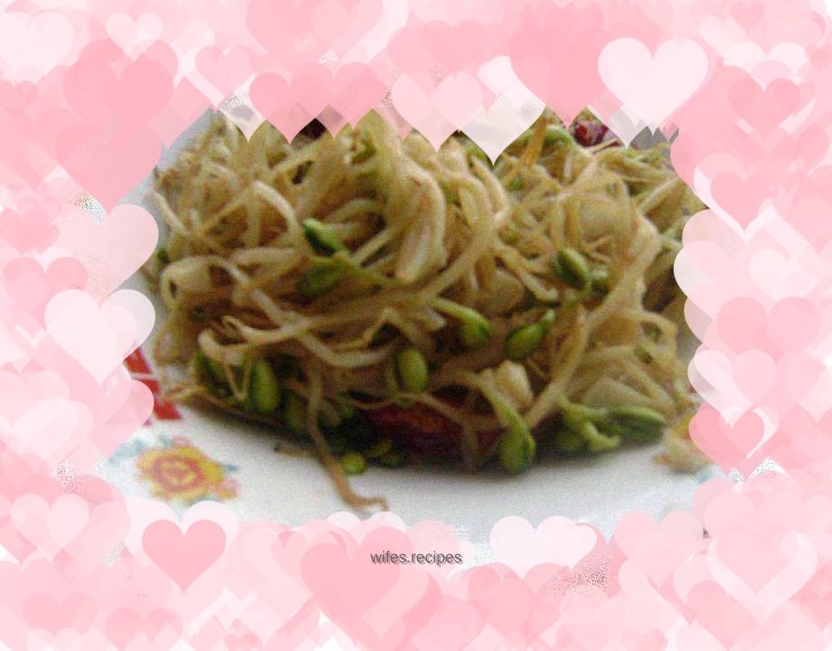 Stir-fried soybean sprouts