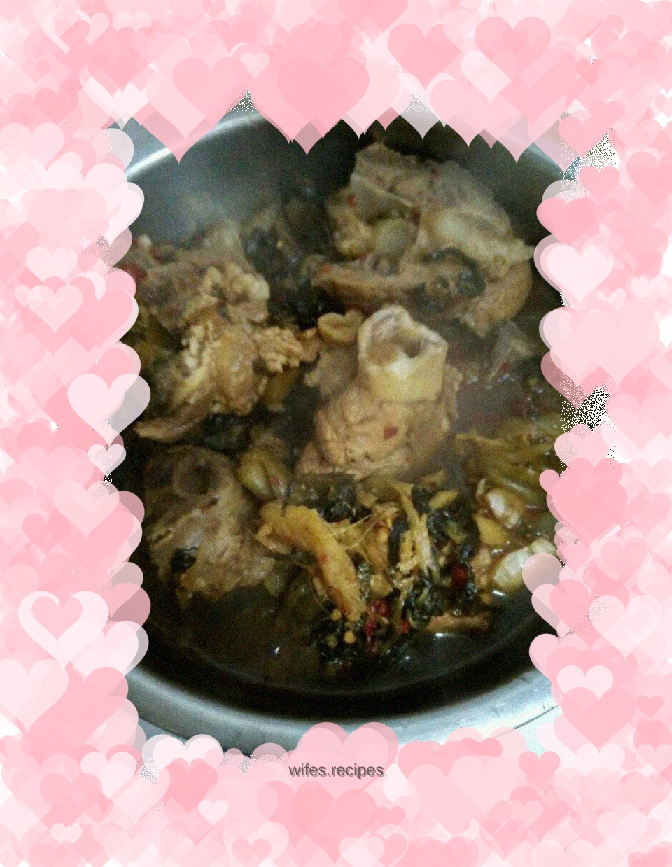 Sauerkraut stewed with big bones