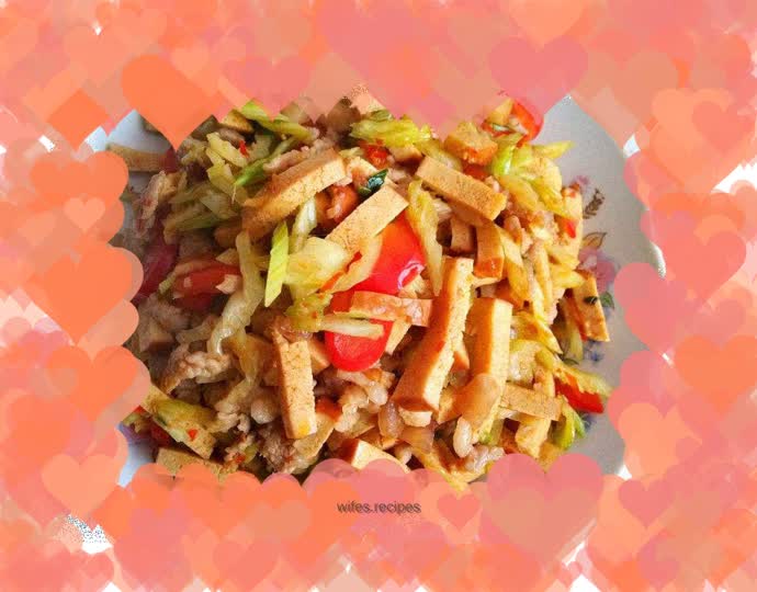 Stir-fried and smoked celery