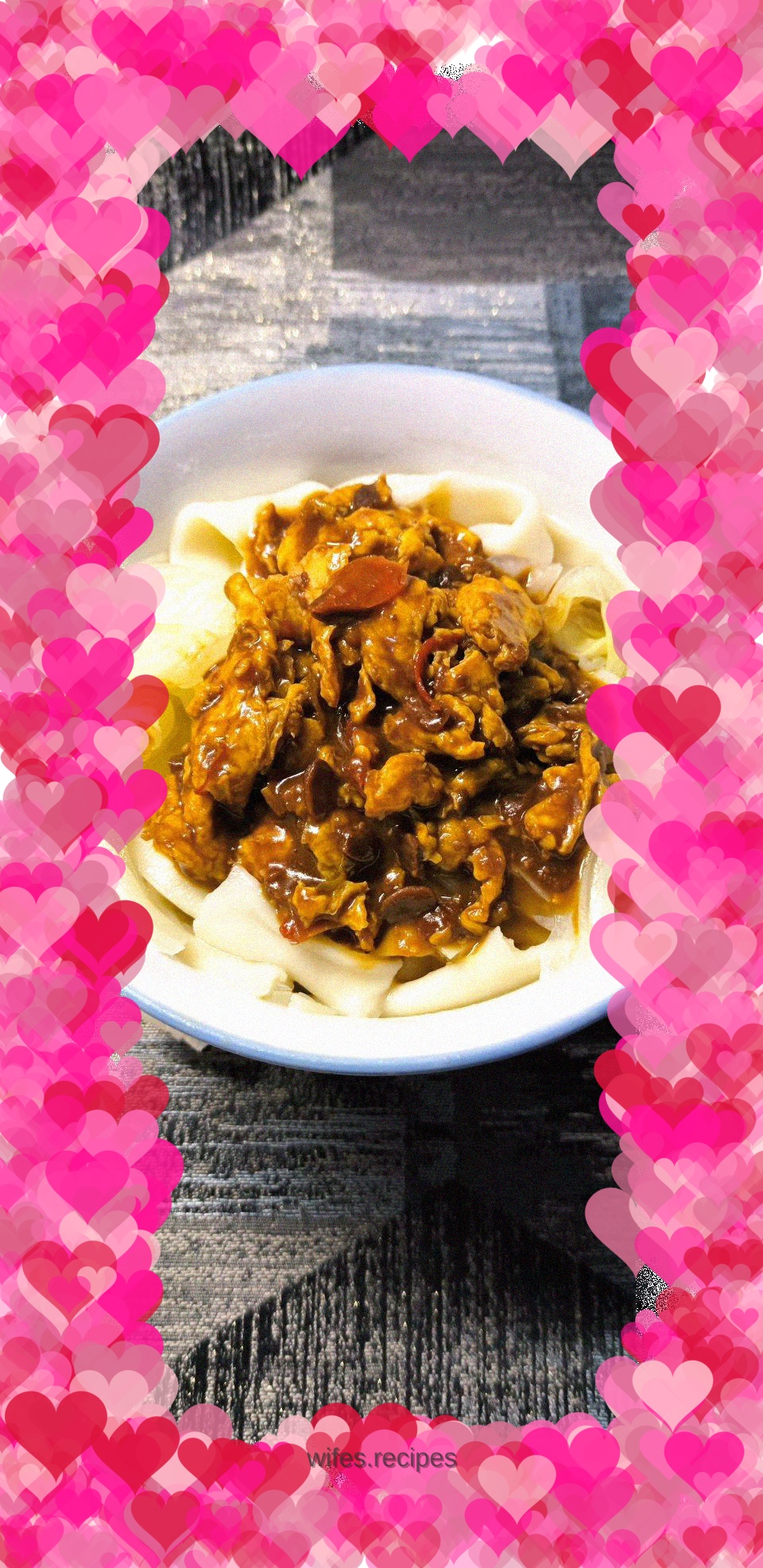 Egg and minced pepper noodles with sauce