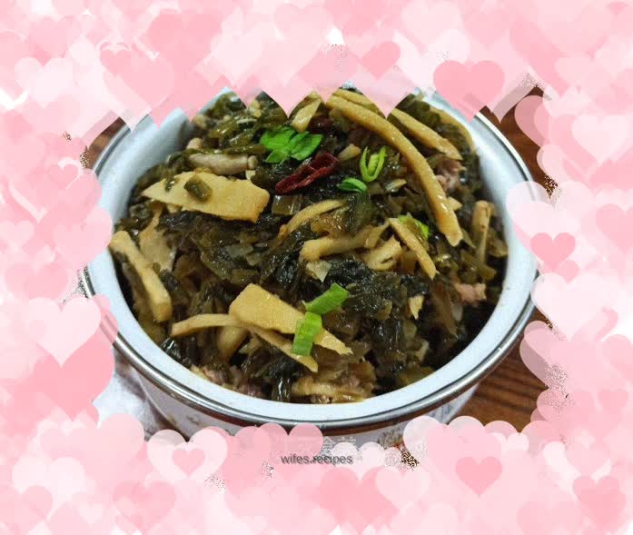 Stir-fried winter bamboo shoots with pickled vegetables