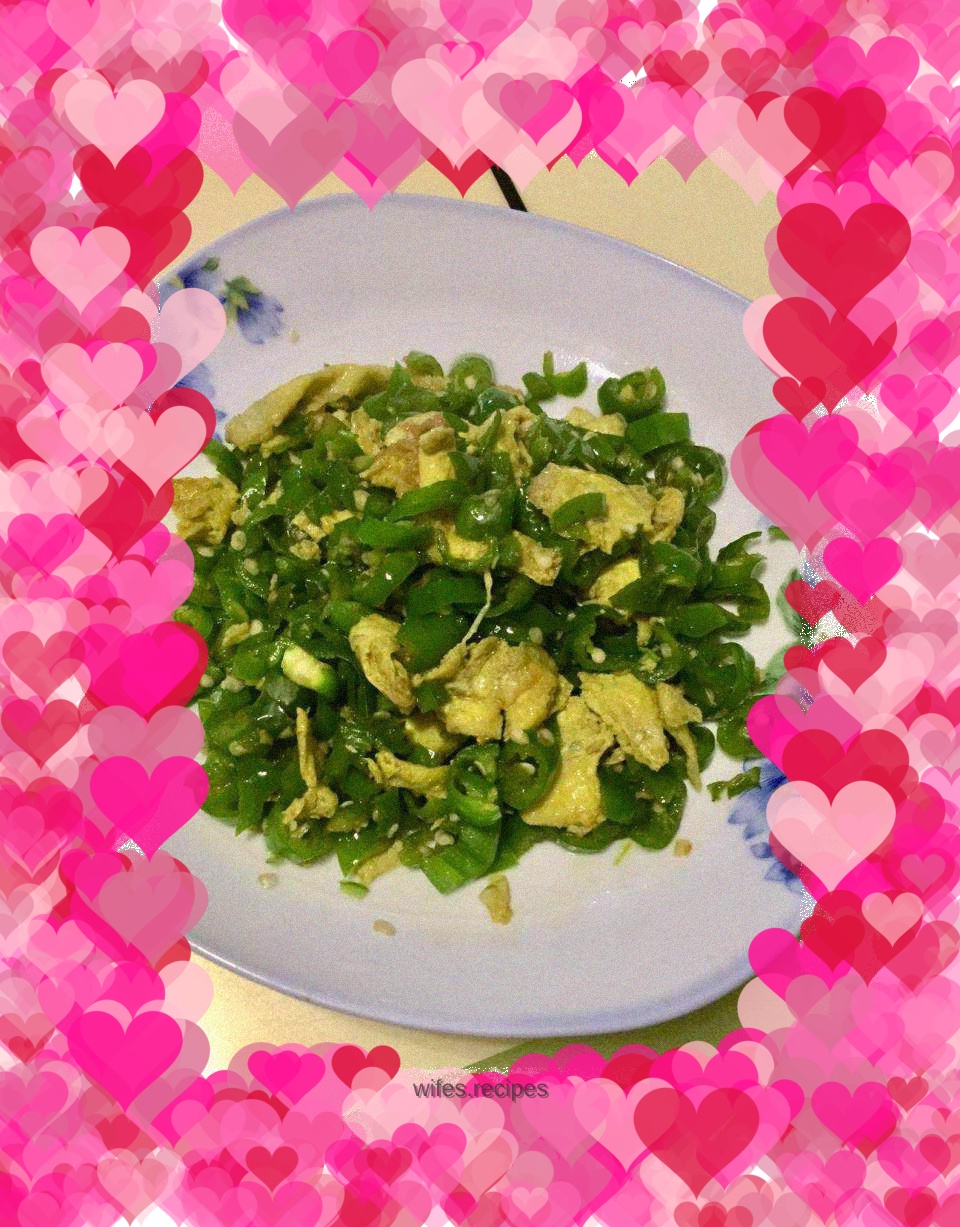 Chili scrambled eggs