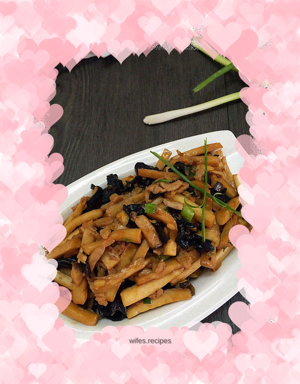 King oyster mushroom, black fungus and shredded pork