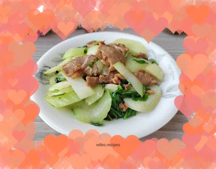 Stir-fried pork slices with cabbage