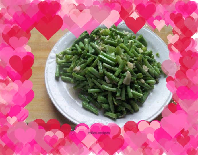 Minced garlic beans