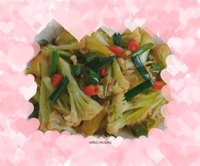 Stir-fried organic cauliflower