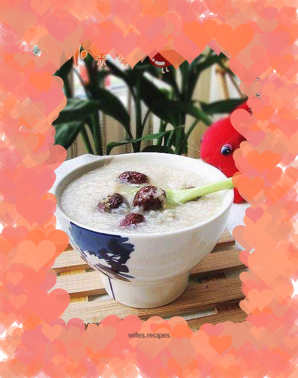 Fried rice porridge with red dates