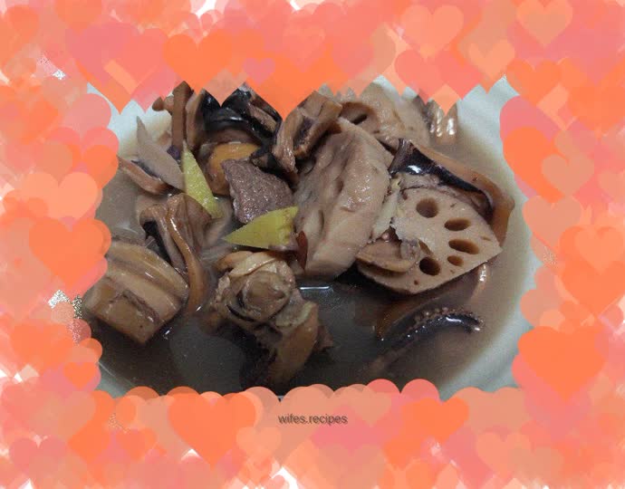 Dried cuttlefish and lotus root stewed with lean meat
