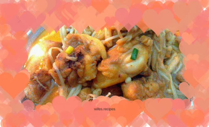 Stir-fried Chicken with Enoki Mushrooms
