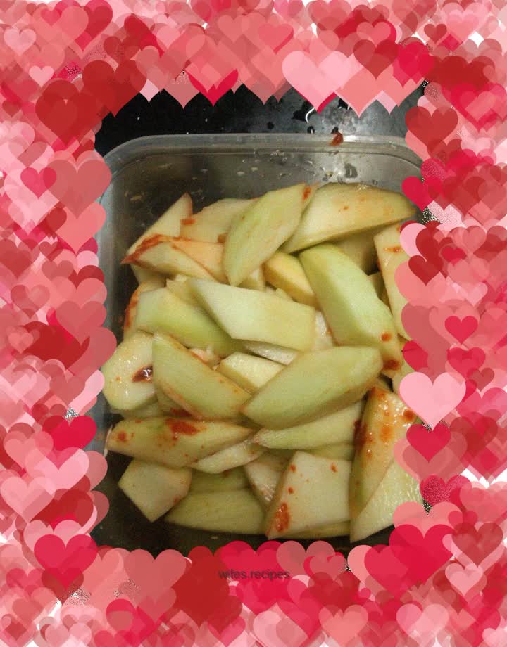 Korean spicy green mango salad