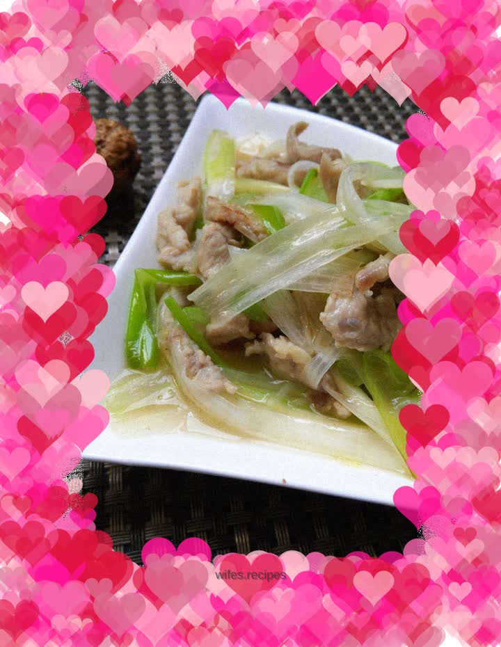 Shredded pork with green onions
