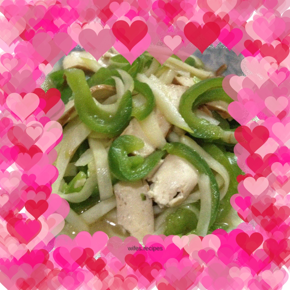 Stir-fried dried green pepper and wild rice