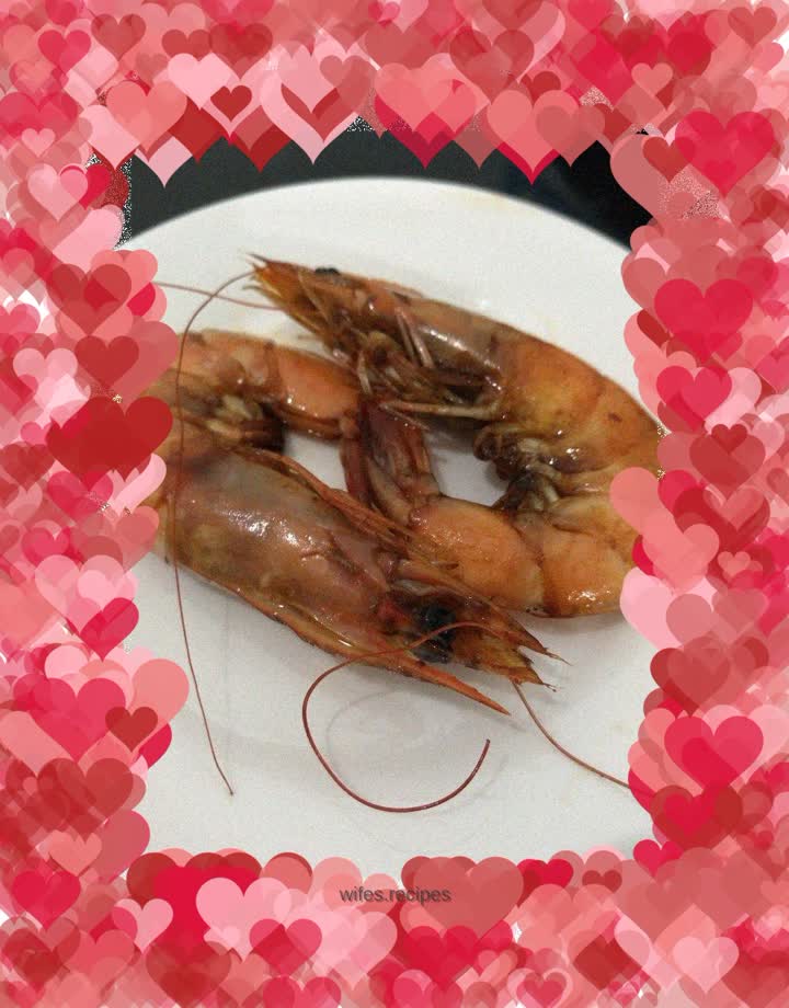 Fried prawns in oil