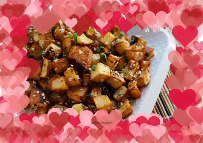 Crispy and strange diced potatoes