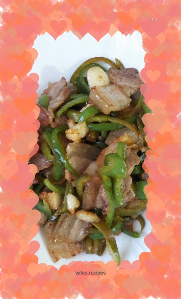 Stir-fried pork belly with green pepper