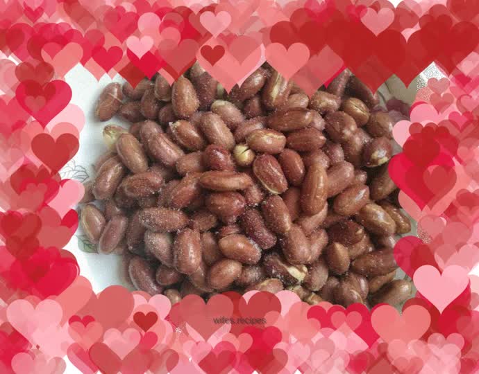 Fried peanuts