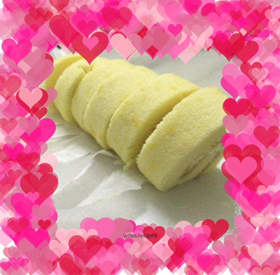 White sugar (5 grams for whipped cream/30 grams for whipped egg whites/25 grams for flour and egg yolks)