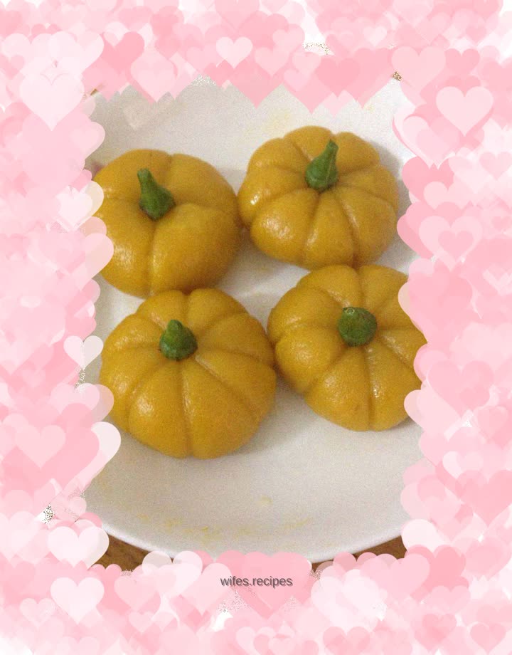 Steamed pumpkin cake
