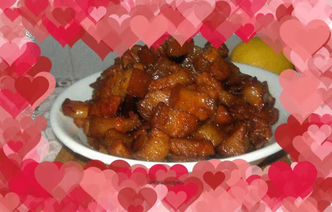 Braised pork with noodles