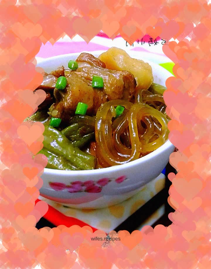 Chicken Legs Stewed with Beans