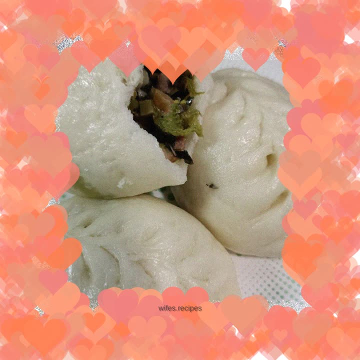 Fungus and Broccoli Side Sprout Buns