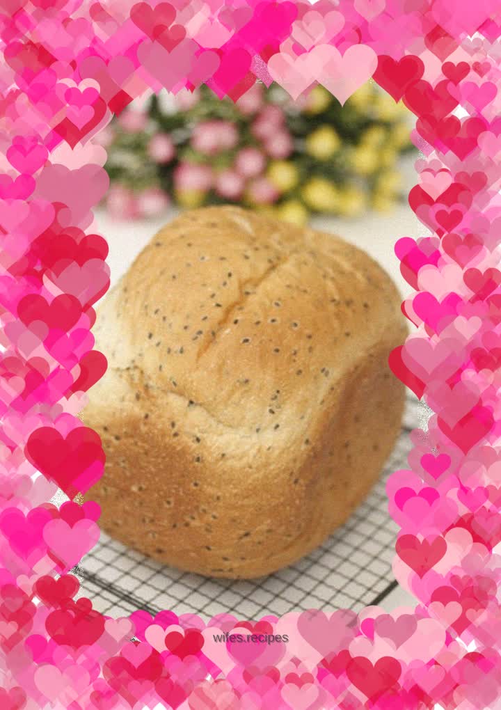 Bread machine makes black sesame toast