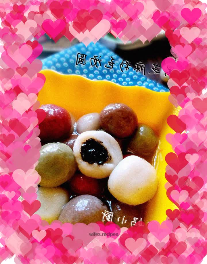 Black sesame colored glutinous rice balls