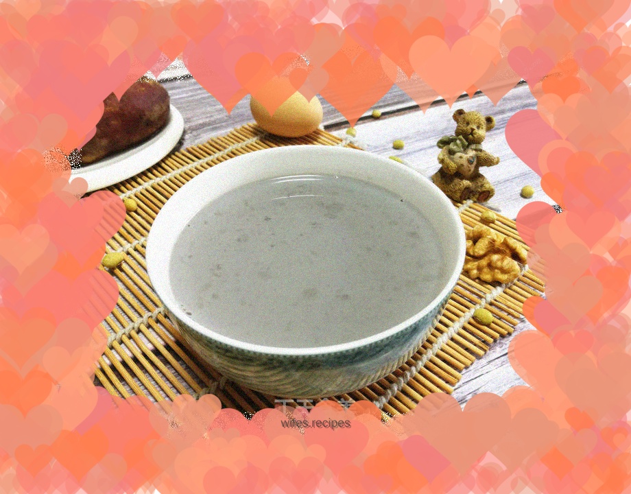 Black sesame walnut soy milk