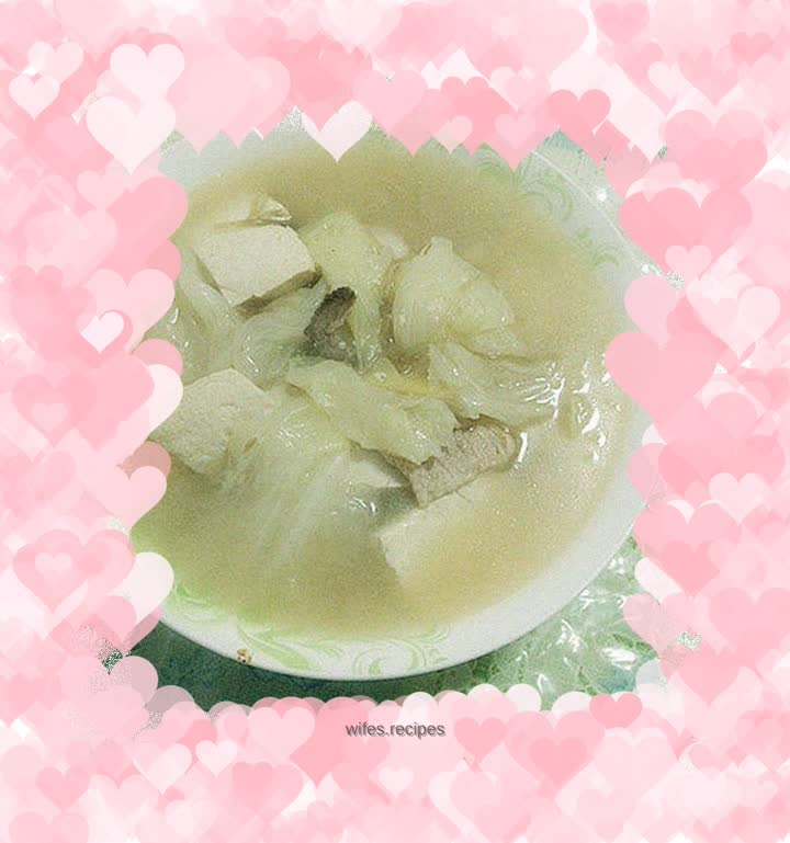 Stewed tofu with sea cucumber and cabbage