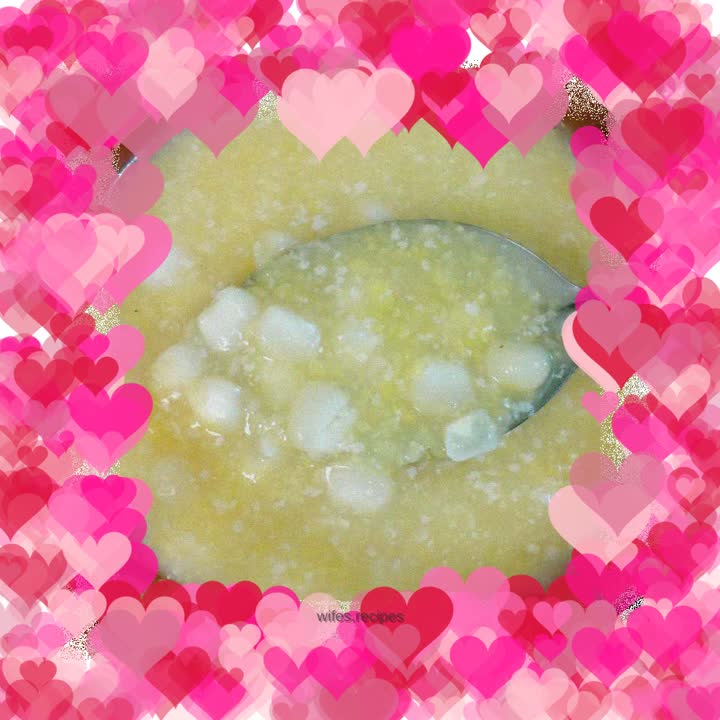 Nutritious and sweet corn cob porridge
