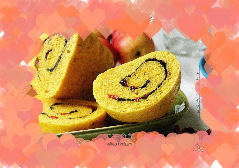 It’s a cool autumn day: [Pumpkin, Wolfberry and Black Sesame Rolls]