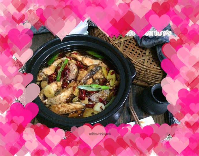 Spicy and delicious--stewed grass carp fillets