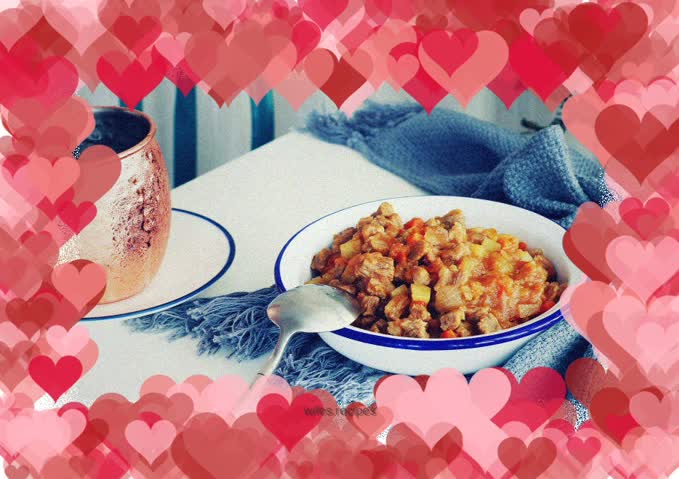 Beef stew with tomatoes and potatoes