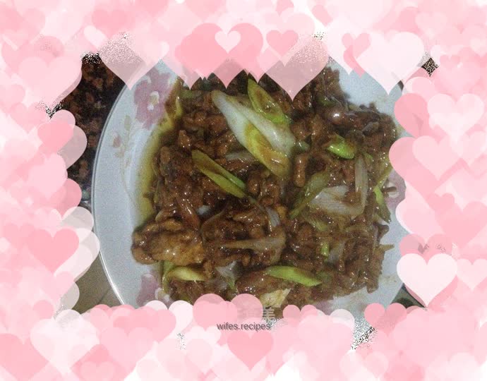 Stir-fried pork with green onions