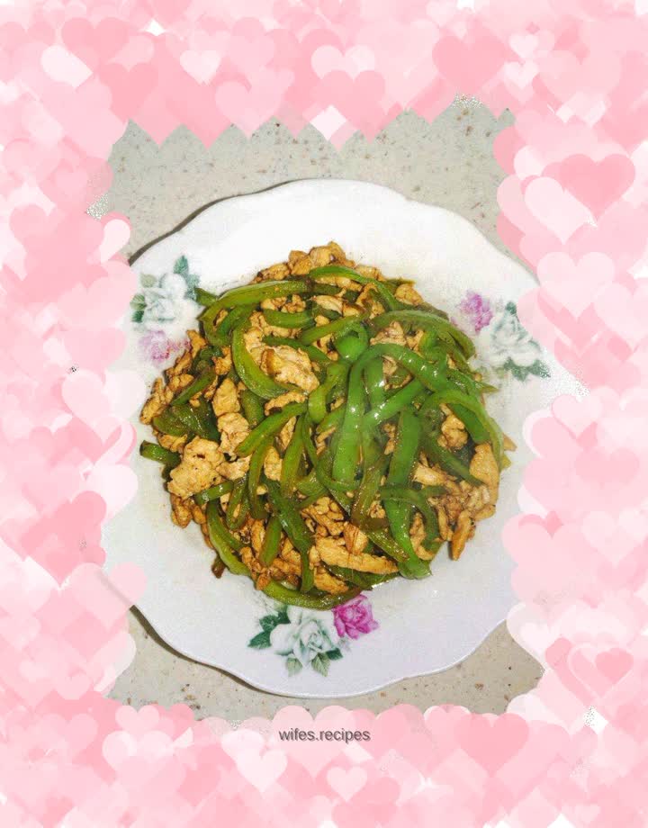 Fried shredded chicken with green pepper